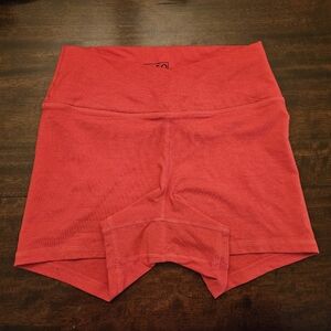 V Waistband Short 3.5" - High Rise